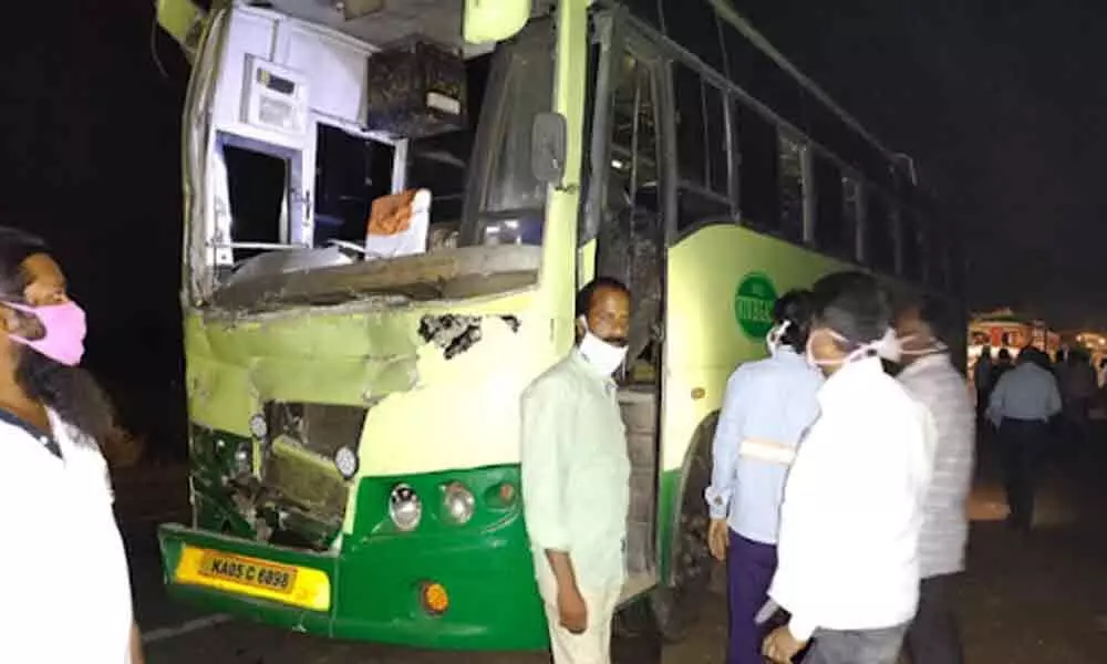 15 injured after TSRTC bus rams into lorry in Bhadradri