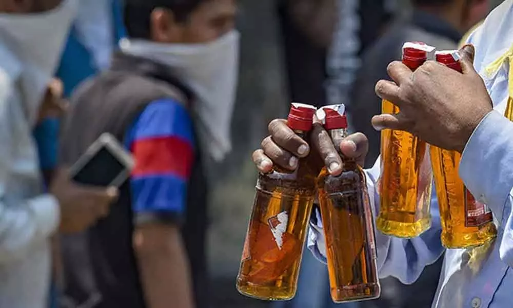 Corona tax on alcohol in Delhi removed