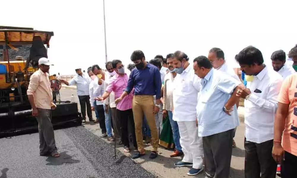 MP Margani Bharat Ram inspecting the road-cum-rail bridge works in Rajamahendravaram on Sunday