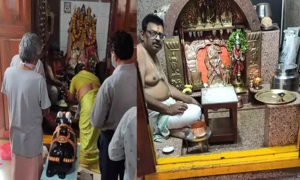 Temples re-opened, devotees throng to temples in Hyderabad