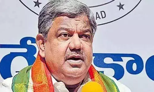 Congress Leader Gudur Narayana Reddy condemns assault on Gandhi hospital doctors