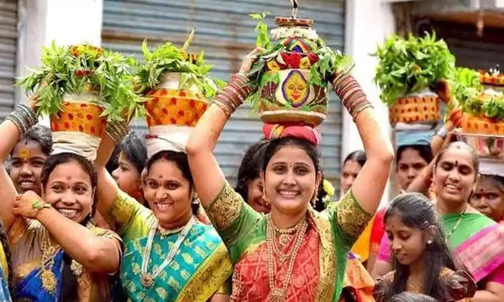 Telangana Govt. asks devotees to celebrate Bonalu at home