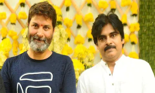 Pawan Kalyans Pressure on Trivikram Srinivas?