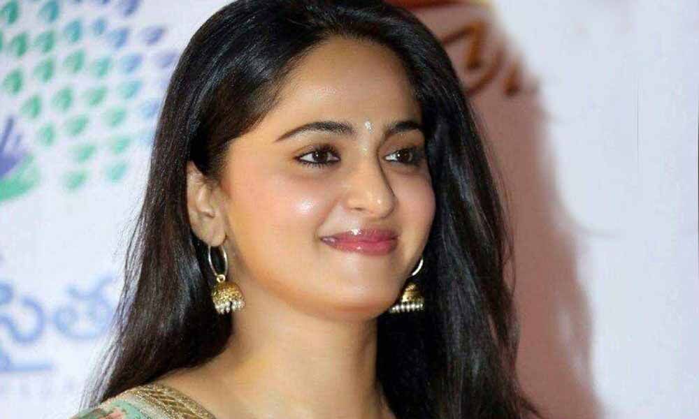 Anushka Shetty Has Cut Her Hair Extremely Short And Her Fans Are Going  Crazy! | JFW Just for women