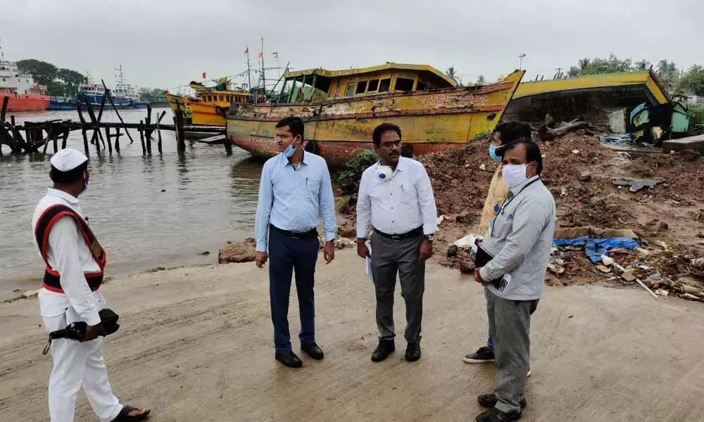 KMC Commissioner Swapnil Dinakar Pundkar inspecting Boat Building Yard works in Kakinada on Friday