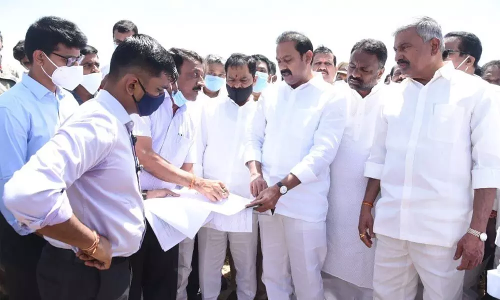 Ministers Alla Kali Krishna Srinivas (Nani), K Narayana Swamy and Peddireddy Ramachandra Reddy examining the sites