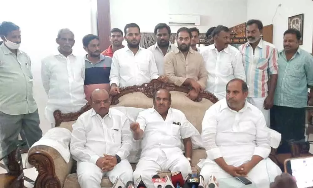 MP J C Diwakar has said that he would not compromise with the YSR Congress party as he would fight till his last breath