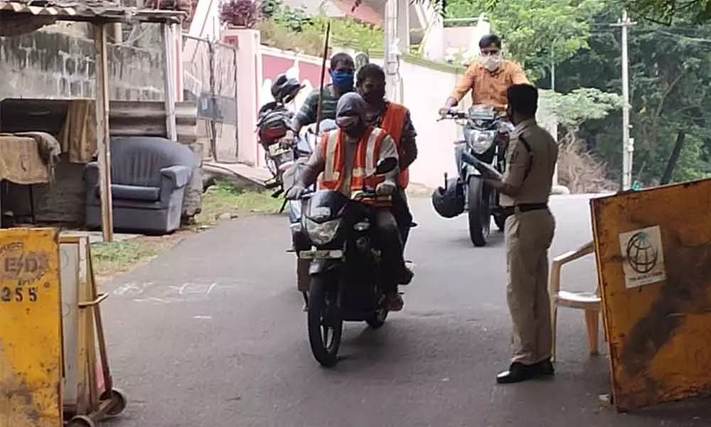 Seethammadhara North Extension colony being cordoned off in Visakhapatnam on Saturday  	Photo: Rani Devalla