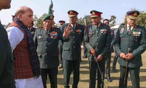 Rajnath reviews border situation