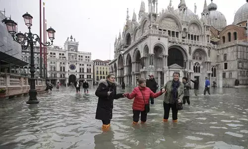 Floods hit northwest Turkey; 5 killed, 1 missing
