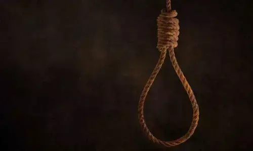 Childless woman commits suicide