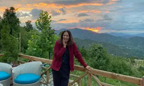 Neena Gupta Shares Amazing Sunset Picture From Her Uttarakhand Home