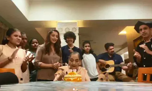 Madhuri Dixit Celebrates Her Mom’s Birthday
