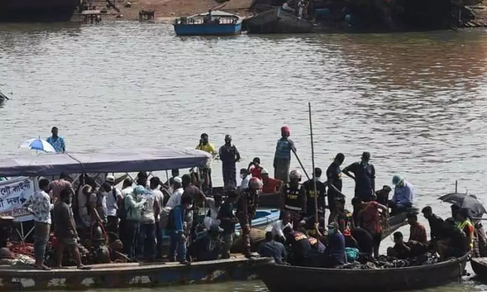 28 people drown as ferries collide in Bangladeshs Buriganga river