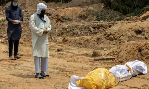 Video of dumping bodies in Karnataka triggers outrage