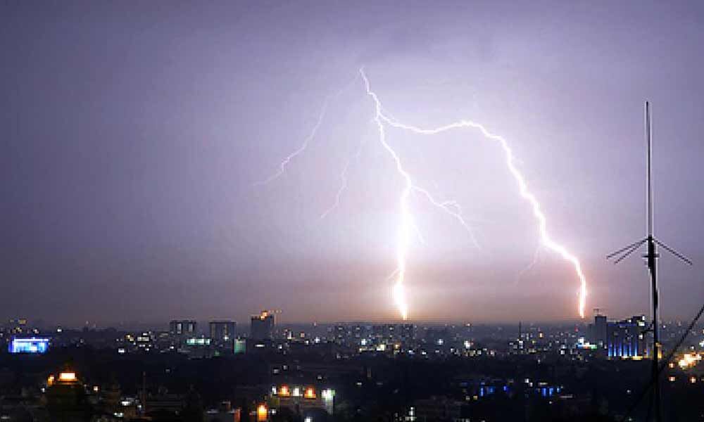 Lightning strikes kill two kids, 5 others in Gujarat