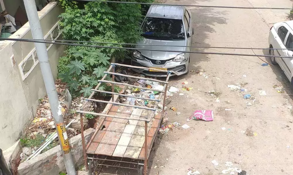 Locals angry over garbage dumping in LB Nagar