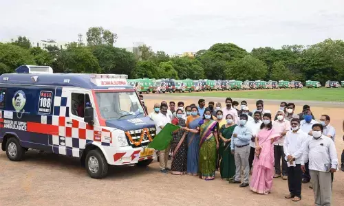 Home Minister Mekathoti Sucharita and District Collector I Samuel Anand Kumar allotting 104 and 108 vehicles