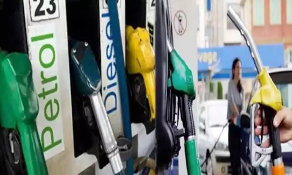 Petrol and diesel prices today remain steady in Hyderabad, Delhi, Chennai, Mumbai, 02 July 2020
