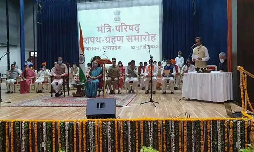 28 ministers, 12 from Scindia camp sworn-in