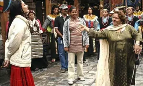 Kareena shares how Saroj Khan taught her to dance