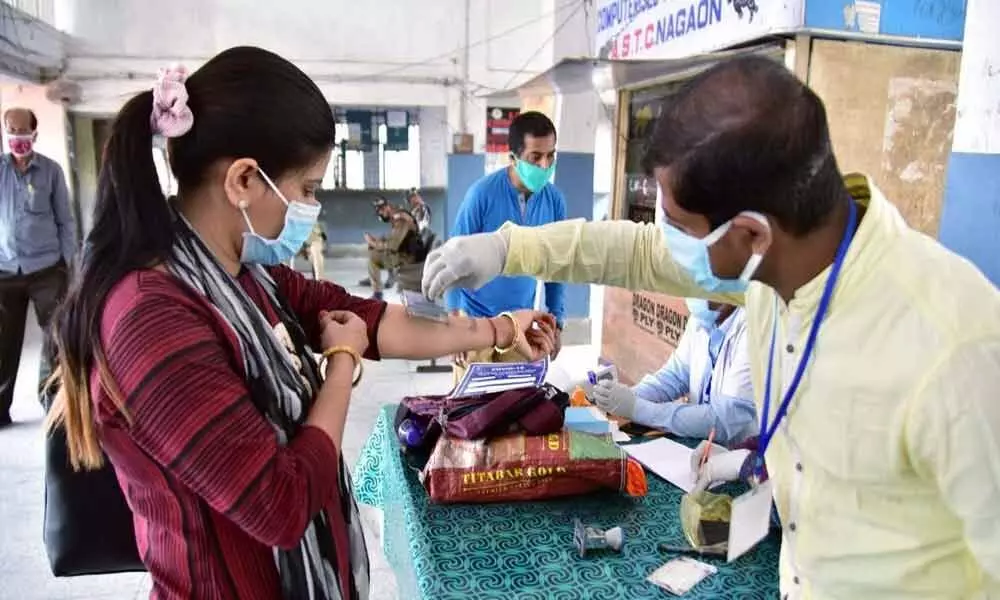 Telangana: Govt. fires on lab with 2,672 Coronavirus positive cases