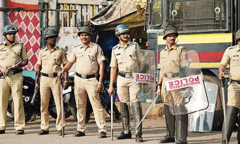 Covid-19: 279 Maharashtra cops affected
