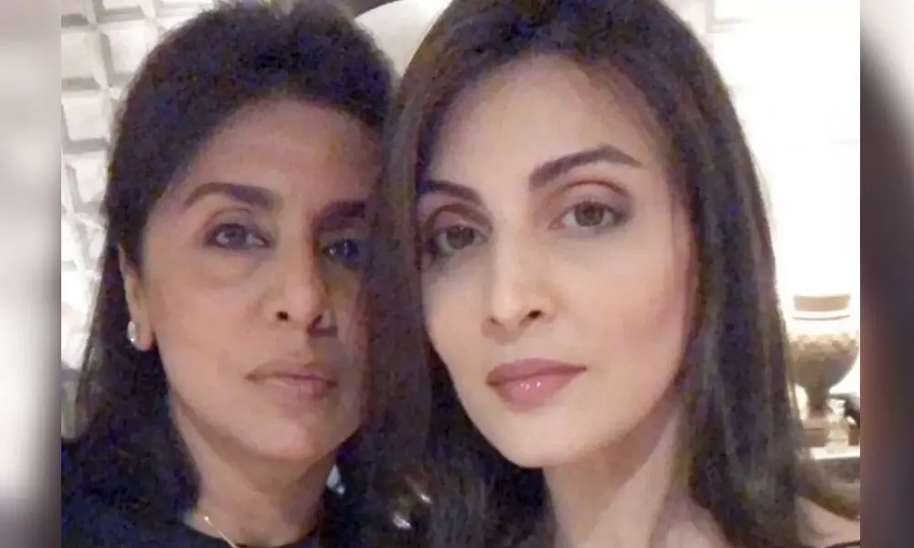 Riddhima Kapoor Posts A Selfie With Her Mom And Celebrates Neetu’s Birthday