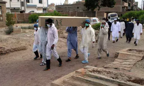 COVID-19 cases in Pakistan reach 2,37,489; death toll at 4,922