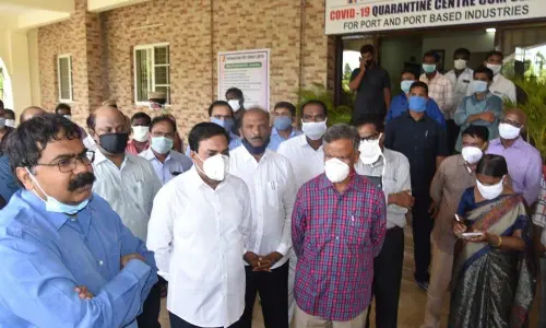 Collector MV Seshagiri Babu, MLAs Govardhan Reddy and Vara Prasad Rao during the inauguration of the quarantine Centre
