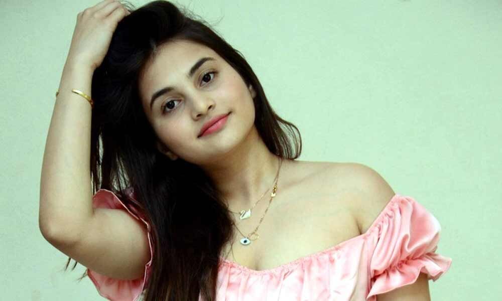 Hot Telugu girl in Bigg Boss Telugu season 4?