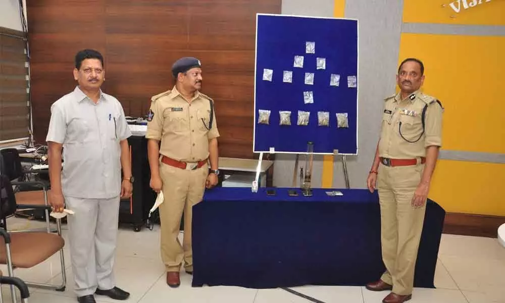 Commissioner of Police B Srinivasulu displaying the seized drugs in raid, in Vijayawada on Friday