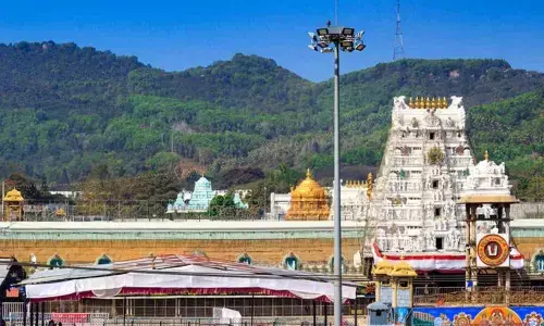 TTD earns 15.80 crore through offerings