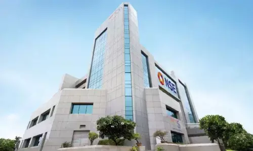 Options data holds upside move amid losing steam