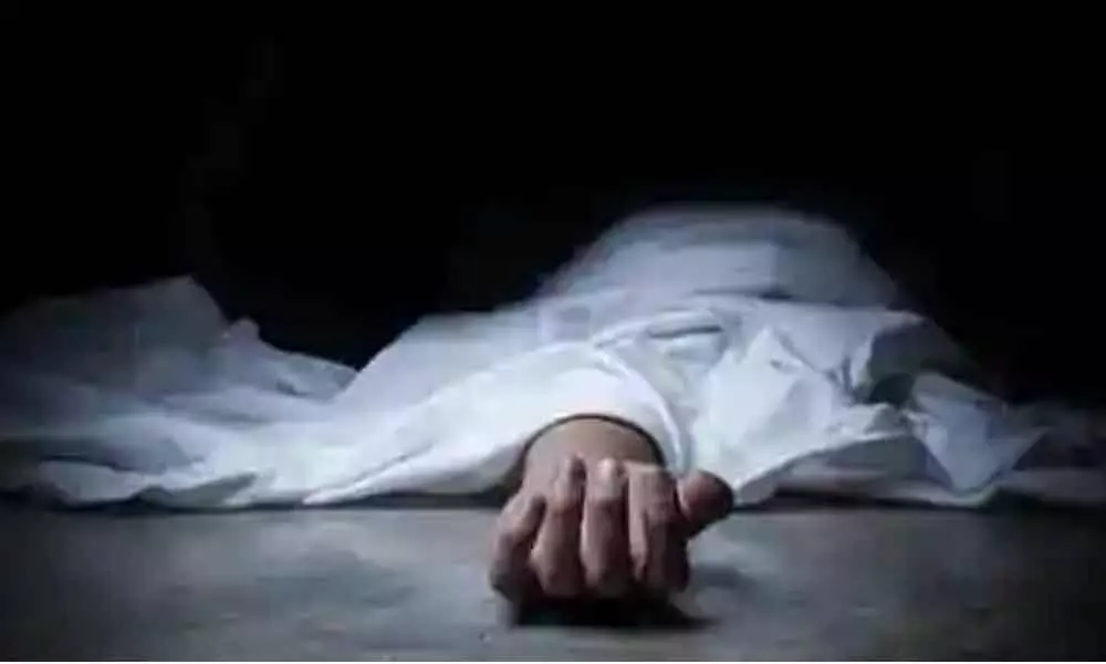 Hyderabad: Employee of private news channel ends life