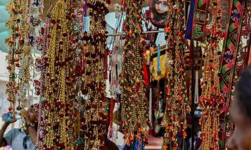 Chinese toys, rakhis may not be sold this season