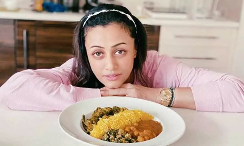 Namrata Accepts Twinkle Khannas Challenge And Prepares Tasty Dishes For Their Kids