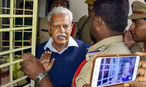 Activist Varavara Rao taken to JJ Hospital