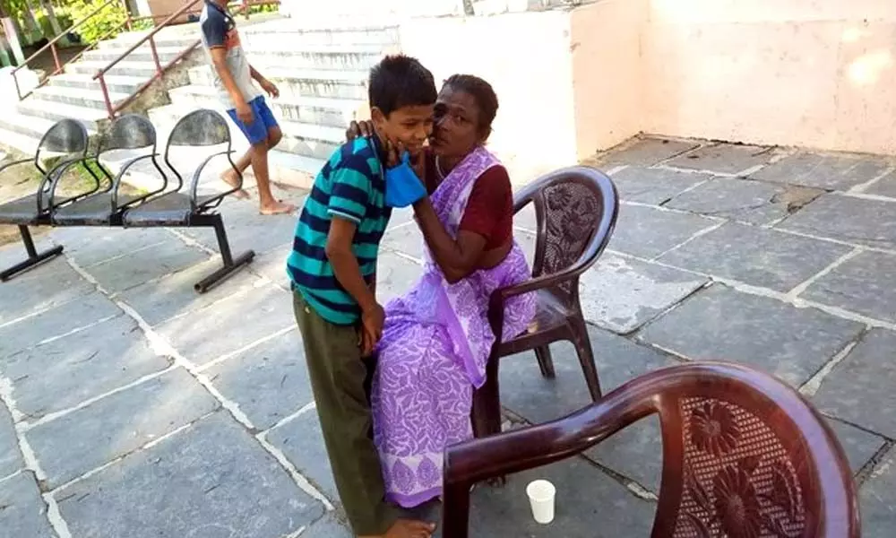 Mother and Son reunited in AP in a special drive