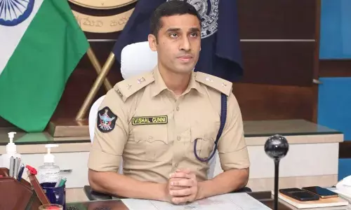 Guntur rural SP Vishal Gunni
