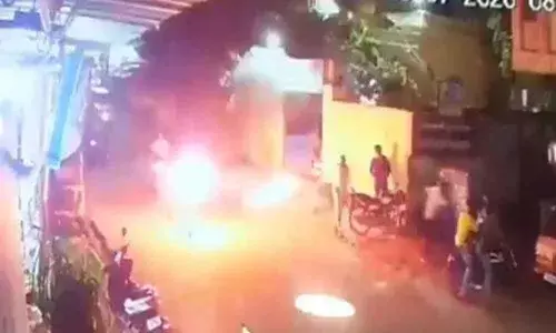 Cell phone theft case in hyderabad