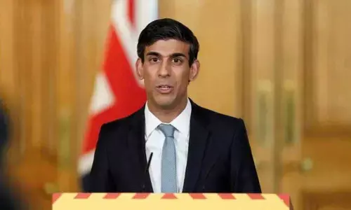 Rishi Sunak hands UK key workers a COVID-19 crisis pay rise