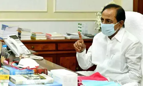 Telangana CM KCR reviews High Court remarks on coronavirus situation