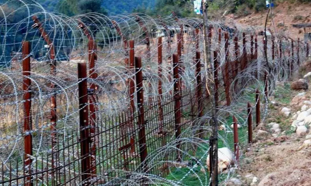 Pakistan shells forward areas along LoC in Jammu and Kashmirs Rajouri