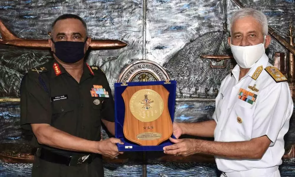 Lt Gen Manoj Pande visits ENC