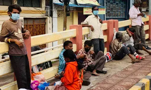 Telangana Government not bothered about testing homeless