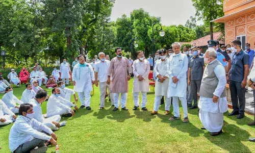 Governor Kalraj Mishra interacts with the Congress MLAs