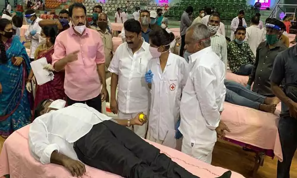 Ministers, MLAs and others celebrated birthday of KTR