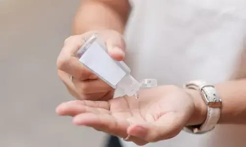 Too much hand sanitiser can lead to severe hand dermatitis