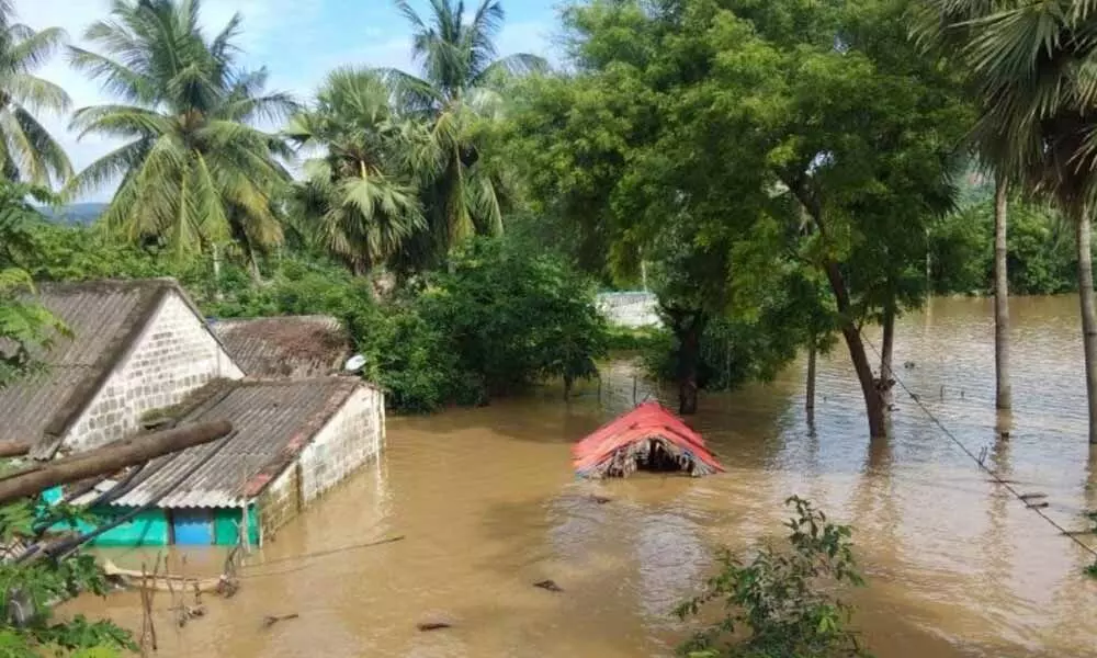 East Godavari: District authorities on high alert to avoid trouble as floodwater started arriving in Godavari